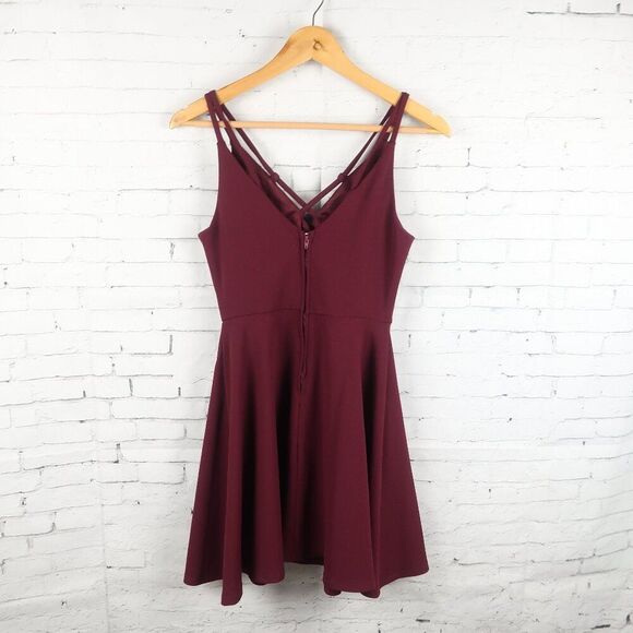 SPEECHLESS BURGUNDY SPAGHETTI STRAP V NECK SKATER DRESS SIZE XS - Picture 4 of 5